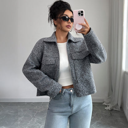 Veste courte en laine bouclée